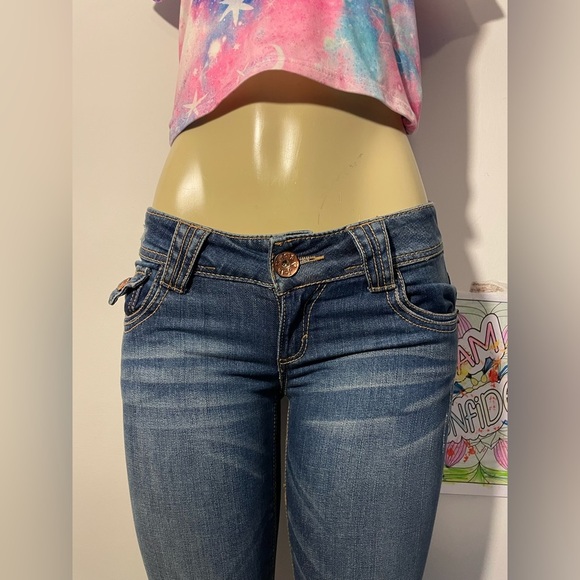 JOLT - Picture 3 of 6